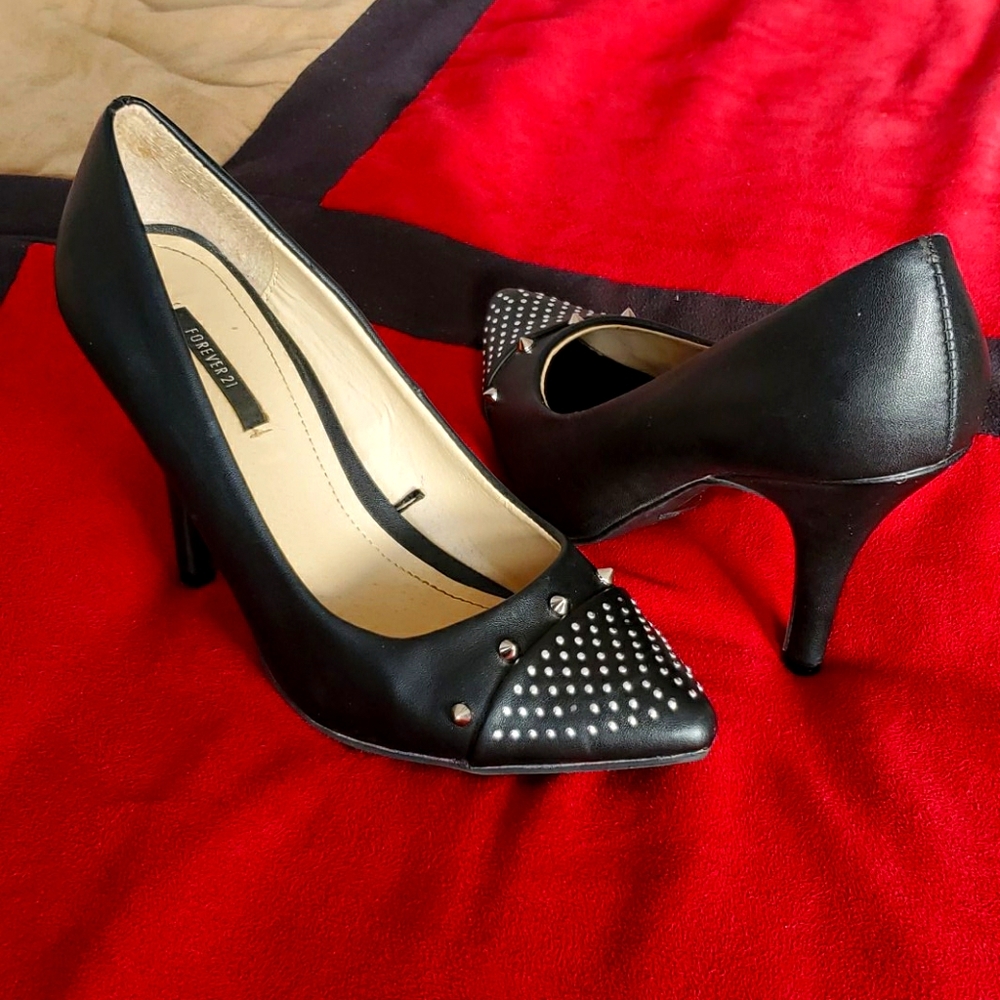 Size 6.5 Forever 21 Studded Heels